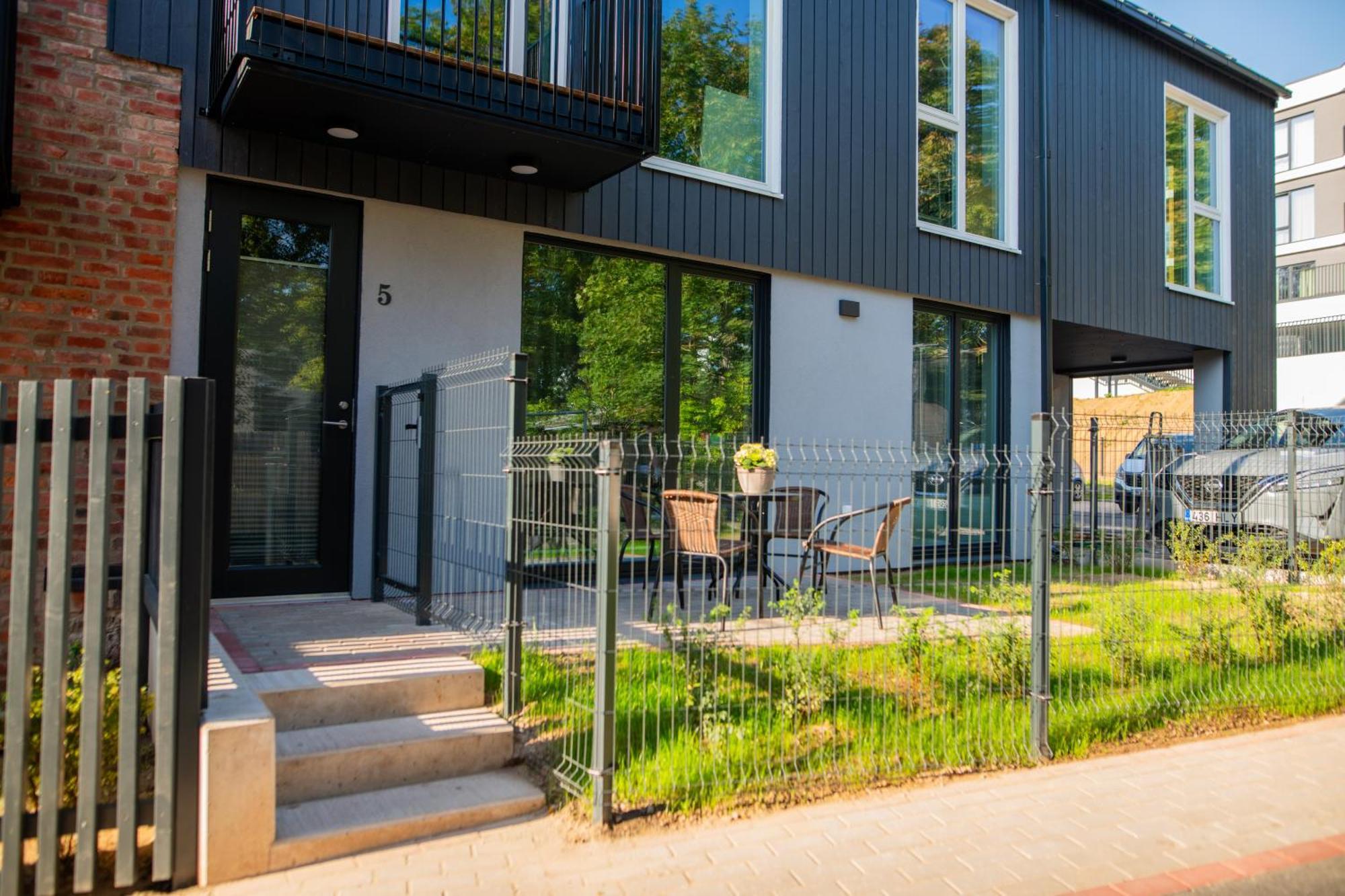 A&A Luxury Apartment With Garden Tartu Exterior photo